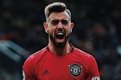 'Bruno Fernandes là sự pha trộn giữa Scholes và Veron'