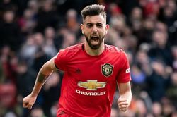 Bruno Fernandes nói gì khi tỏa sáng giúp M.U hạ Watford?