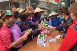 Cận cảnh cuộc sống người dân ở vùng cách ly Sơn Lôi