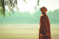 Oán trách, than vãn, chỉ mang lại cảm xúc tiêu cực, khiến bản thân trở thành kẻ ích kỷ