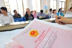 Người dưới 18 tuổi có được đứng tên Sổ đỏ không?