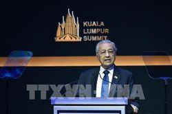 Thủ tướng Malaysia nộp đơn từ chức lên Quốc vương