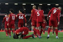 Thắng kịch tính West Ham 3-2, Liverpool đếm ngày lên ngôi