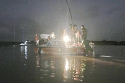Tang thương làng nhỏ bên dòng Vu Gia