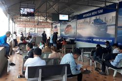 Nghe tin học phí tăng, người dân Tây Nguyên ồ ạt đi học lái xe