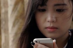 Thấy anh trai gọi điện cho chồng, tôi hốt hoảng can ngăn nhưng anh lại nói một câu: 'Cứ để anh dạy chồng em một bài học' khiến tôi còn choáng váng hơn