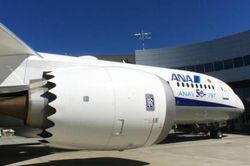 ANA Holdings mua thêm 20 máy bay Boeing 787
