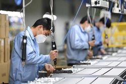Bất chấp rủi ro dịch bệnh, Trung Quốc đẩy nhanh quá trình tái khởi động nền kinh tế