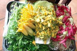 Những món ăn dân dã từ hoa vừa lạ vừa ngon chỉ có ở Việt Nam