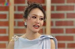 Vũ công Kim Anh nhắc về nỗi đau lớn nhất cuộc đời: 'Tôi ngã quỵ khi biết mẹ hấp hối nhưng vẫn chờ tôi về'