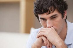 Từ khâm phục đức hạnh vợ của người bạn thân đã mất, tôi đã thầm yêu và không biết có nên thổ lộ tình cảm của mình với cô ấy