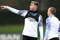 Laporte, 'chìa khóa sinh tử' của Man City