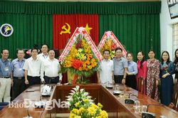 Nêu cao y đức và tinh thần phục vụ
