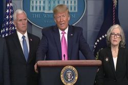 Ông Trump cử Phó Tổng thống Pence phụ trách chống COVID-19, tuyên bố nguy cơ lây lan vẫn thấp