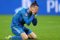 Lyon 1-0 Juventus: Cristiano Ronaldo mờ nhạt, Juventus khóc hận trên đất Pháp