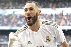 Karim Benzema: Giữa yêu và ghét