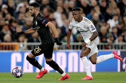 Hạ Real Madrid, HLV Man City vẫn tỏ ra thận trọng