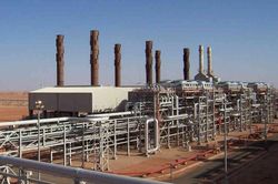 Algeria nâng cấp nhà máy lọc dầu để xuất khẩu nhiên liệu từ năm 2021