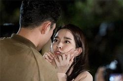 Hí hửng báo tin có thai với người yêu, gái xinh nhận ngay cái tát trời giáng, khi bác sĩ giải thích mới được giải nỗi oan thấu trời