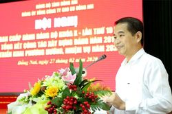 Nắm chắc tư tưởng cán bộ, đảng viên và người lao động