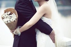 Vợ đòi ly hôn nếu tôi không nghỉ việc
