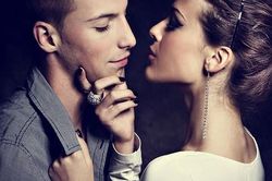 Đòn ghen 'không giống ai' của vợ người tình khiến tôi ám ảnh nhiều năm trời