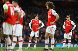 Để thua Olympiacos, Pháo thủ ngậm ngùi chia tay Europa League