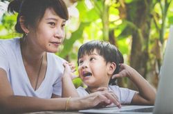 Những điều bạn nên nói với con mình mỗi ngày