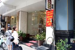 Khách sạn ở Hà Nội 'lao đao' vì dịch COVID-19: Giảm 60% giá phòng, cho nhân viên nghỉ để cắt giảm chi phí