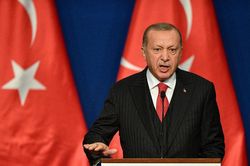Thổ Nhĩ Kỳ 'năn nỉ' Nga 'tránh sang 1 bên' ở Syria