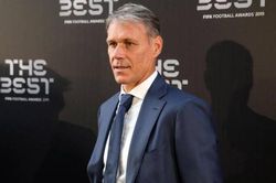 'Ai nói Ronaldo mạnh mẽ hơn Messi là không hiểu gì về bóng đá'