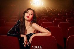 HyunA đẹp 'hút hồn' trên tạp chí Vogue