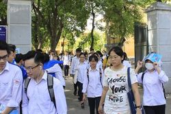 Học sinh THPT tại nhiều nơi sẽ đi học trở lại từ ngày 2/3