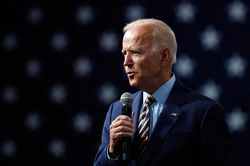 Ông Biden thắng áp đảo ngay trước Siêu Thứ ba gay cấn