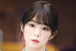 8 nữ thần tượng có gương mặt được ví như 'búp bê sống'