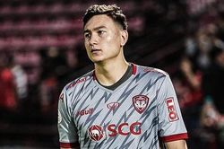 Văn Lâm tiếp tục dự bị không rõ lý do tại Muangthong