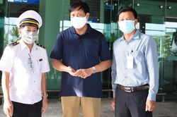 Sân bay Cần Thơ liên tiếp đón 3 chuyến về từ Hàn Quốc trong 1 buổi chiều