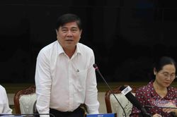 TP.HCM vẫn băn khoăn về thời gian đi học lại