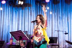 Hoàng Thùy Linh gây xôn xao vì hát live kém