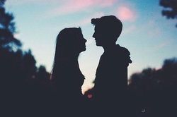 Yêu gần 10 năm, người yêu vẫn không muốn cưới