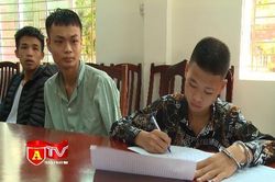 Nhóm thanh, thiếu niên cướp tài sản của khách đến kích dục