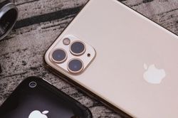 Quy trình làm iPhone mới đình trệ vì một con virus