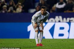 Lên bàn mổ, hợp đồng 100 triệu euro của Real Madrid thành 'bom xịt'