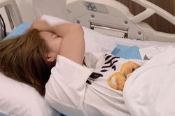 Ngọc Lan nhập viện lúc nửa đêm