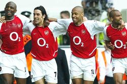 Arsenal: Thời gian không thể xóa nhòa những kỉ lục