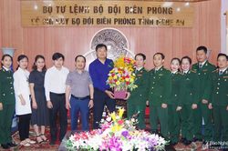 Báo Nghệ An chúc mừng Bộ Chỉ huy Bộ đội biên phòng tỉnh nhân ngày truyền thống