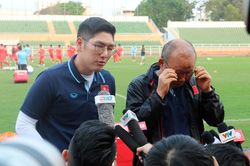 Tuyển Việt Nam đang 'tan nát' thế nào trước trận cầu lịch sử với Malaysia?
