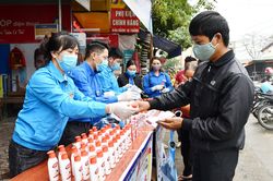 Bát Xát: Phát động chương trình 'Tháng ba biên giới'