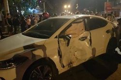 Xe máy lao vào hông ôtô 4 chỗ, 2 thiếu niên tử vong