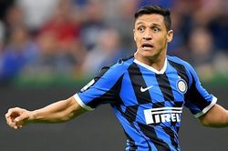 Sanchez phải giảm nửa lương nếu từ chối về Man Utd
